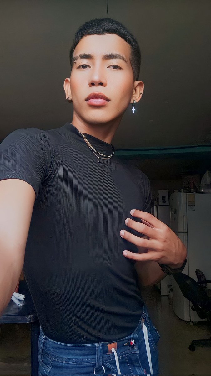 JosmarCast79003's tweet photo. Men 🖤🖤 #men #gay #lovelove #babys https://t.co/Y7tst12sNe