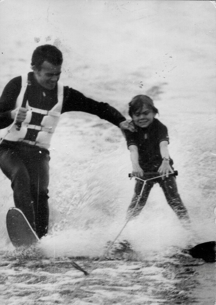 #CarnetNoir 
La Fédération Française de Ski Nautique &amp; de Wakeboard a eu la douleur d’apprendre la disparition de Joël MARTIN à tout juste 84 ans 
Entraîneur hors pair, précurseur dans bien des domaines, visionnaire, perfectionniste et dans le même temps très attachant...1/4
