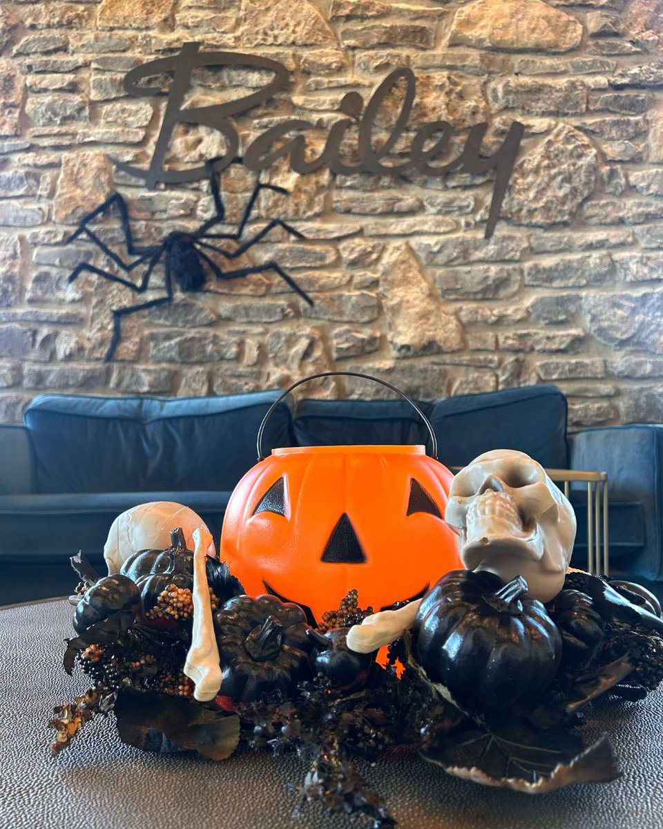 BaileyIntra's tweet image. Happy Halloween from the Bailey Team! Stay safe and spooky tonight!👻 #lifeatbailey