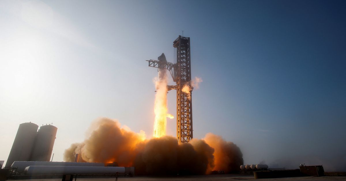 Reuters's tweet photo. FAA completes safety review of SpaceX Starship-Super Heavy license https://t.co/CQJlQZQ1xj https://t.co/5RheMvPHX6