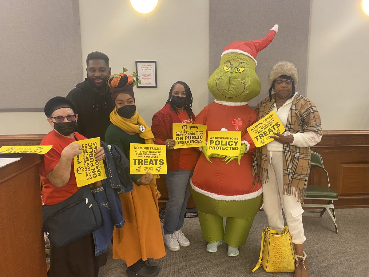 It’s a Happy HAPPY Halloween today!
We WON our committee vote today! 

We attended the Planning & Zoning Committee in RED and Halloween costumes and WON the vote to pass the Anti-Displacement Ordinance on to the full Metro Council for the final vote. #PolicyProtected #ADO #HBNO