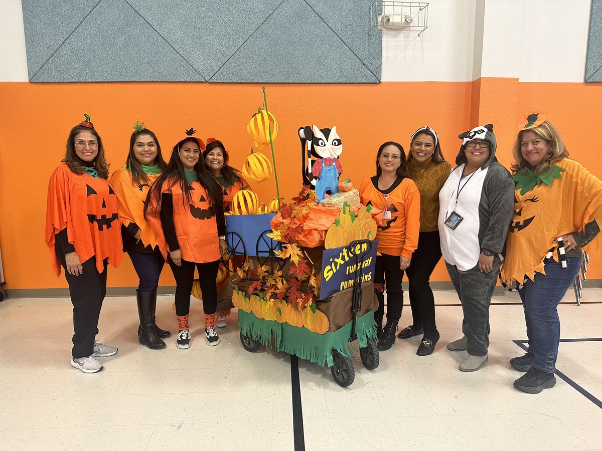 Brittany Burnette (@bburnette_dsse) on Twitter photo 📢🎃 ATTENTION: it is that time of year for our Annual <a href="/DSShook_ES/">Principal Chavira, Dr. Sue A. Shook Elem.</a> StoryBook Parade Grade Level Contest. Help us vote for the winning float & theme. The grade level with the most LIKES by 11/1 6pm will be the winning grade level. Presenting: Kinder #RelentlessRattlers #TeamSISD 📢🎃 ATTENTION: it is that time of year for our Annual <a href="/DSShook_ES/">Principal Chavira, Dr. Sue A. Shook Elem.</a> StoryBook Parade Grade Level Contest. Help us vote for the winning float & theme. The grade level with the most LIKES by 11/1 6pm will be the winning grade level. Presenting: Kinder #RelentlessRattlers #TeamSISD