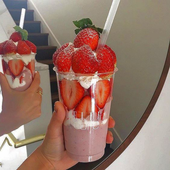 daily_dolce's tweet photo. Strawberry drinks https://t.co/CEHti5s13H