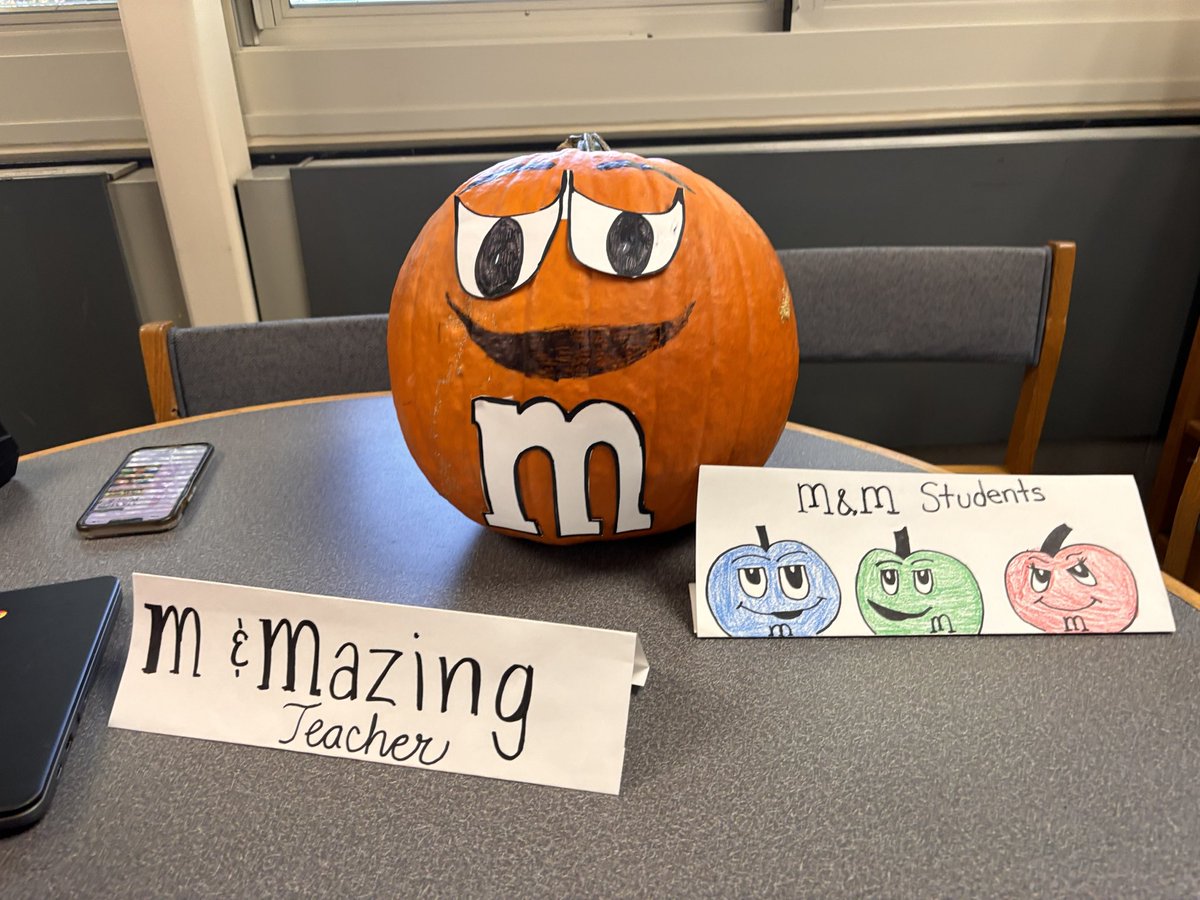 And the winner is... the 4th Grade Team with the M&amp;M pumpkin!