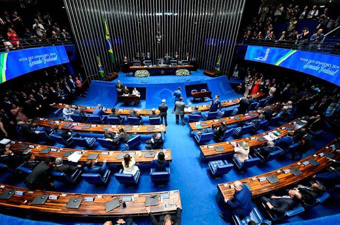 canabisbrasil's tweet photo. "E se todo mundo que for pego com droga, nós vamos enviar pra cadeia? Vai caber? Vai resolver? Isso aqui não é brincadeira não! O que o supremo está fazendo é trazer racionalidade a lei que nós mesmos aprovamos". 

Ótima fala do Senador Marcelo Castro. https://t.co/5V89t8PEp9