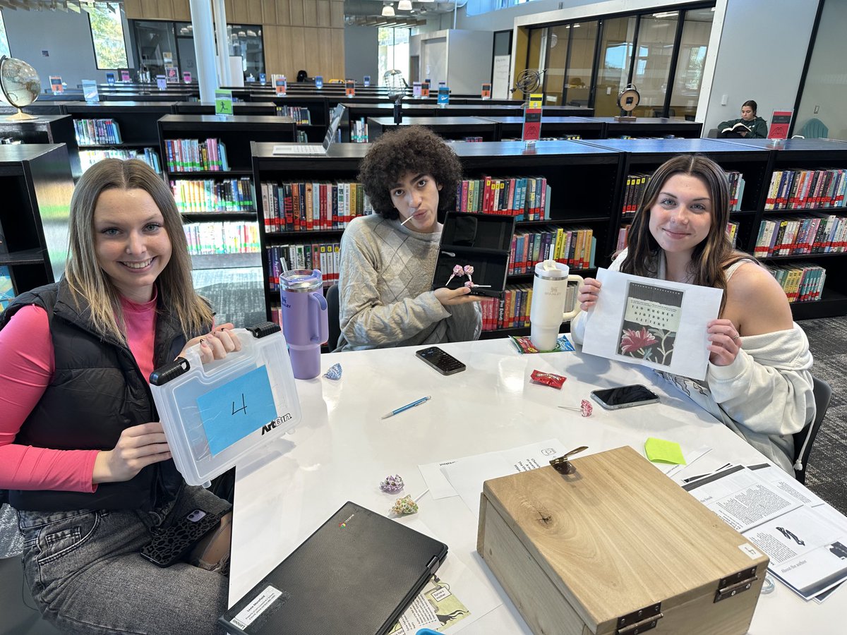 LSHS Library tweet media