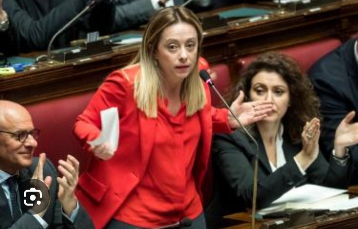 SALTA LA DETASSAZIONE delle tredicesime nel 2023: NIENTE bonus di fine anno per I LAVORATORI.
La detassazione delle tredicesime per i lavoratori non sarà in vigore come ipotizzato dal Governo. Se ne parla FORSE nel 2024.
Meloni ormai ha la stessa credibilità di Wanna Marchi.