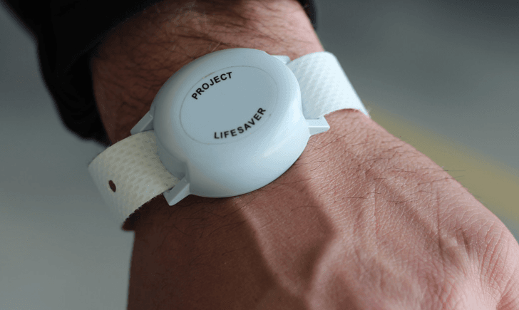 VCAAAging's tweet photo. Project Lifesaver offers free tracking bracelets that could prevent a tragedy by helping to quickly locate an older adult who has wandered away.

Info: https://t.co/DM6iuRMaei https://t.co/v1zgXJJ5pX