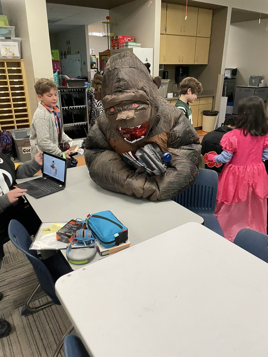 4th grade had so much fun today 🎃 🦍
<a href="/ayerelementary/">Ayer Elementary</a>