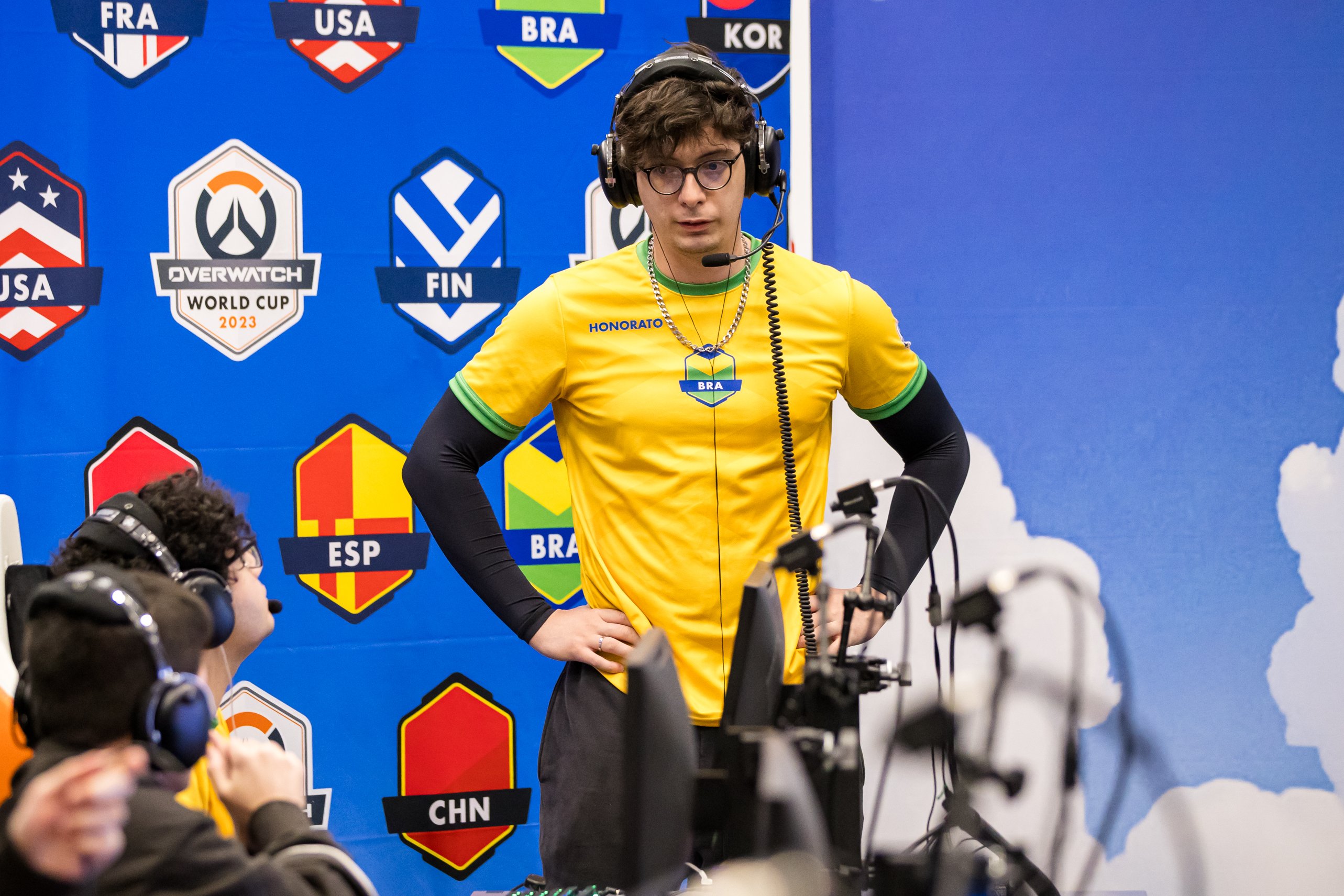 Team Brazil 🇧🇷 on X: Esses três têm história… Apresentando o comitê  brasileiro da Overwatch World Cup 2023! 📋 Coach: @honorato_ow 🧠 GM:  @Nitrao_ 📢 SL: @mirsthy Hora de reintroduzir o Brasil