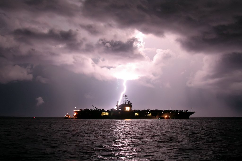 Aircraft carrier

#HappyHalloween 

📷 #USSHarrySTruman CVN75

@USNavy 🇺🇸