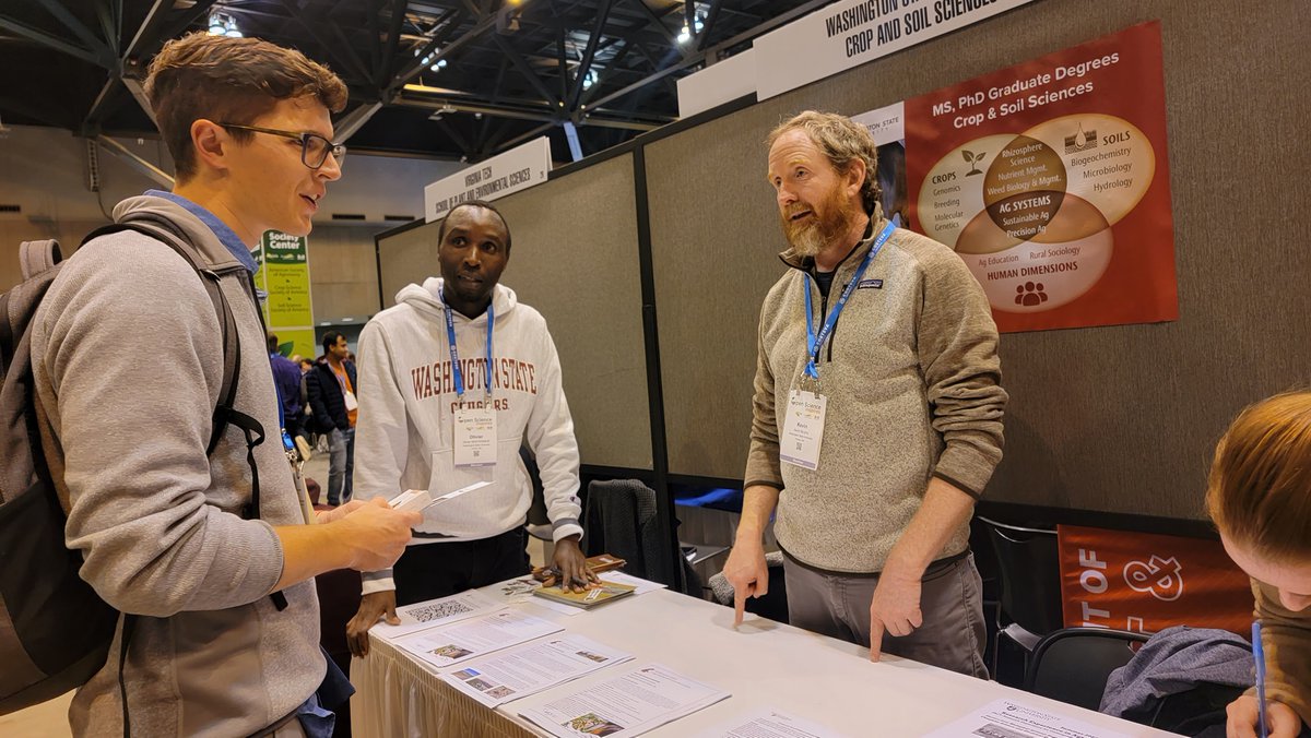 SeedSystemsLab's tweet image. Sustainable Seed Systems Lab members tabling at the 2023 ASA, CSSA, SSSA Annual Meeting in St Louis, MO 
#WSU #GoCougs #ACSmtg
@wsucahnrs

@ondayiramije5
#GoCougs #WSU #ACSmtg