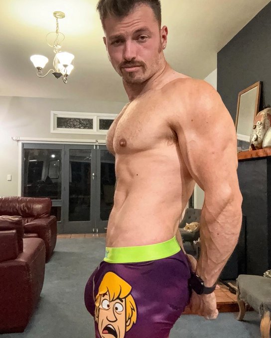 Not sure why Shaggy looks so shocked 🫣😉 https://t.co/PyqXhTjLSU