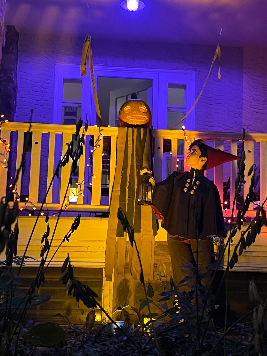 rdesign's tweet image. Wirt and Enoch from ‘Over the Garden Wall’. The kid knocked their costume out of the park, so I felt I had to step up with the decorations.