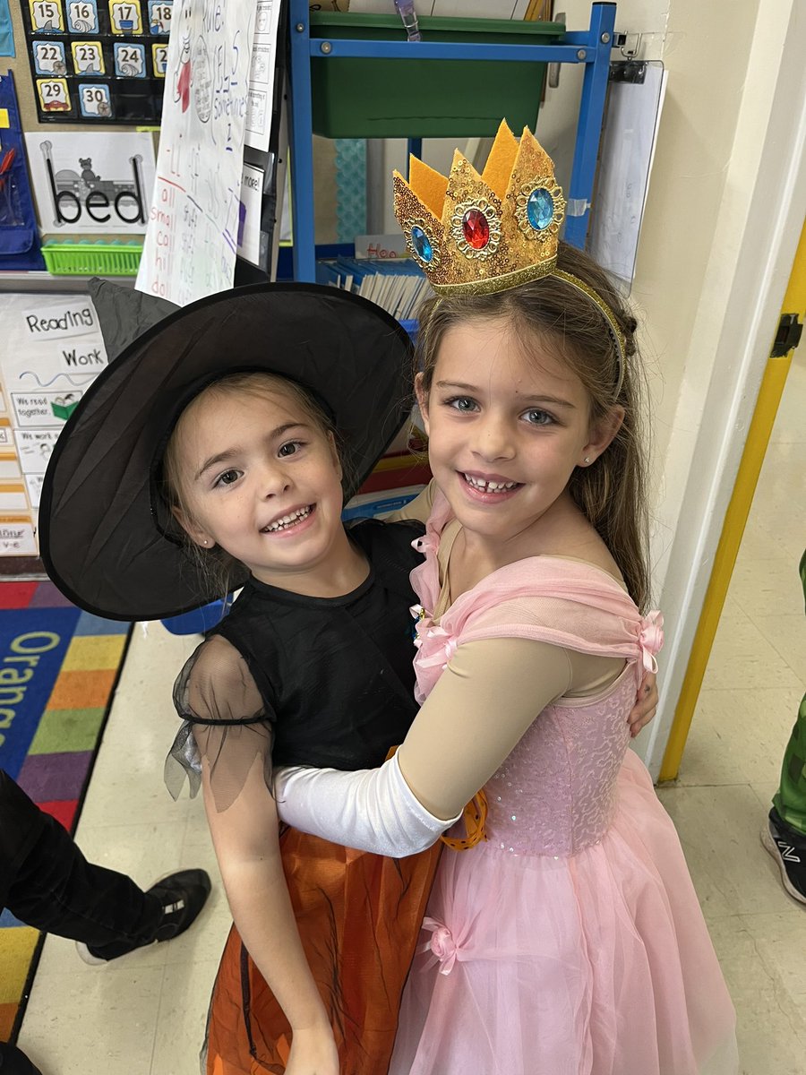 Miss Corrigan tweet media