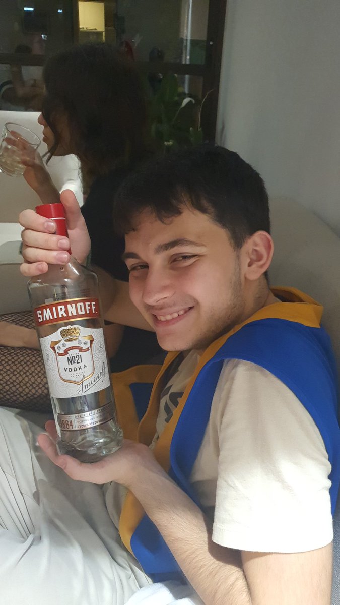 Ankhles tweet picture
