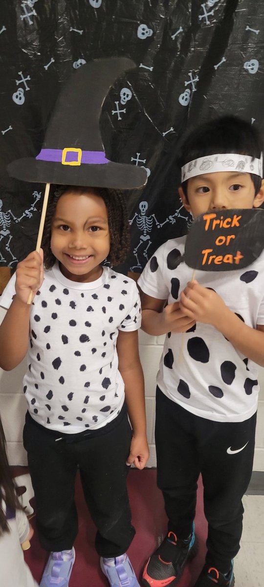 KindertownJS1's tweet photo. More Halloween fun https://t.co/brcVJIPa43