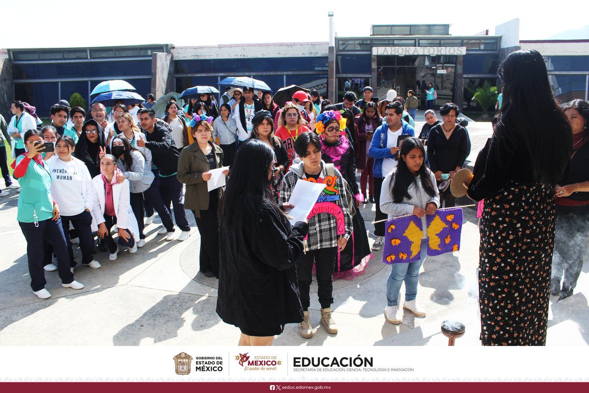 UIEMOficial's tweet image. En el marco del festejo por el Día de Muertos, la #FamiliaUIEM participó en la caminata &quot;Acompáñame al Mictlán&quot;, un recorrido guiado  por los diferentes espacios de la Universidad Intercultural del Estado de México, 
#SomosUIEM 📷
#OrgulloUIEM 📷