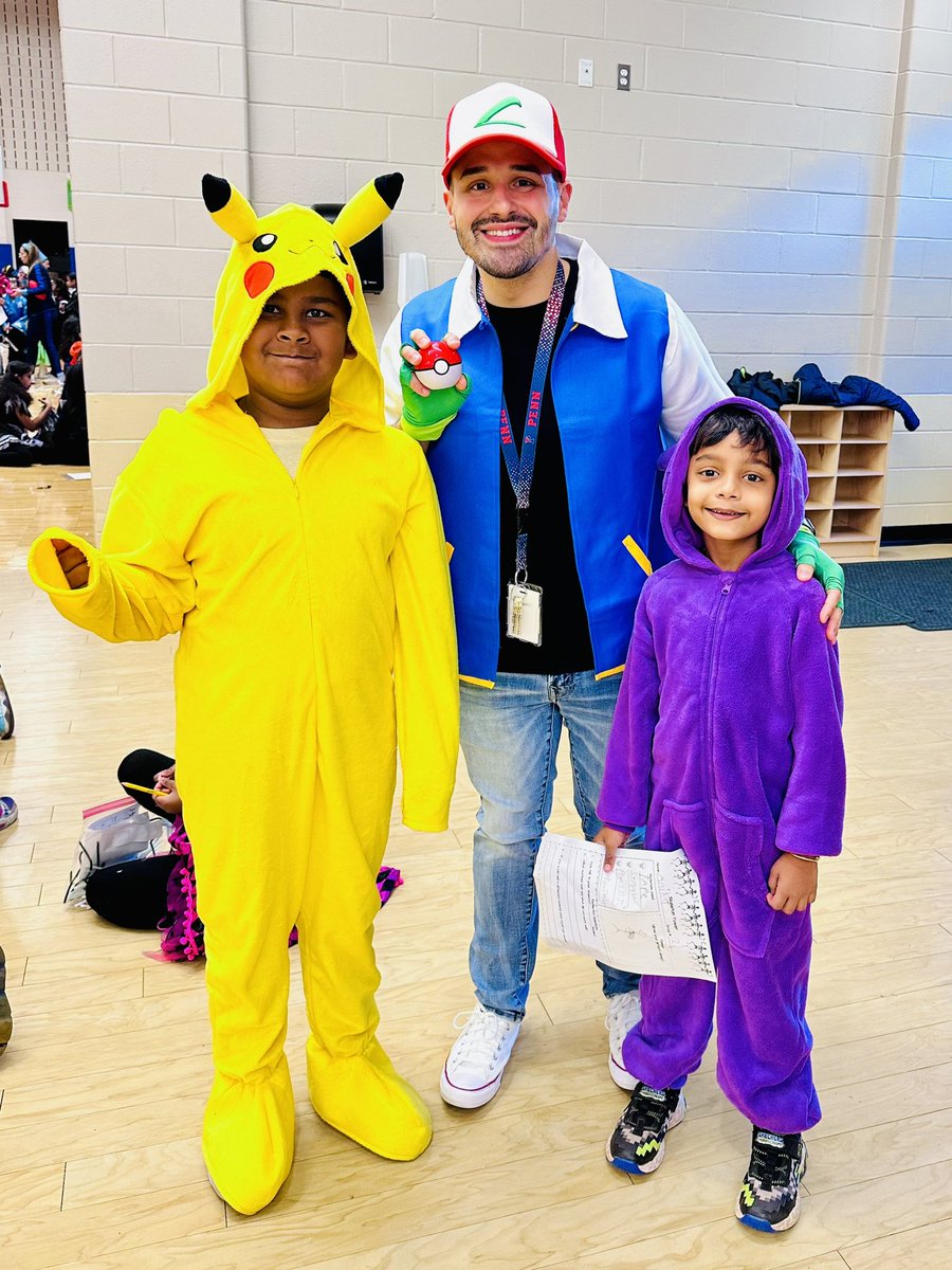 DrNarvaezRuiz's tweet image. 🎃👻 Our students had a BOO-tiful time today! From STEM challenges to a spooktacular parade, it was a day filled with fun and thrills! #Halloween #SpookySTEM 🕷🧪👻 @WoodbrookSchool