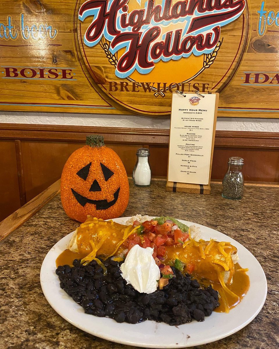 Come fill your belly with a steak fajita burrito before a long night out trick or treating! It’s scary good 👻 #northendboiseidaho #eatlocal #highlandshollowbrewhouse #trickortreart