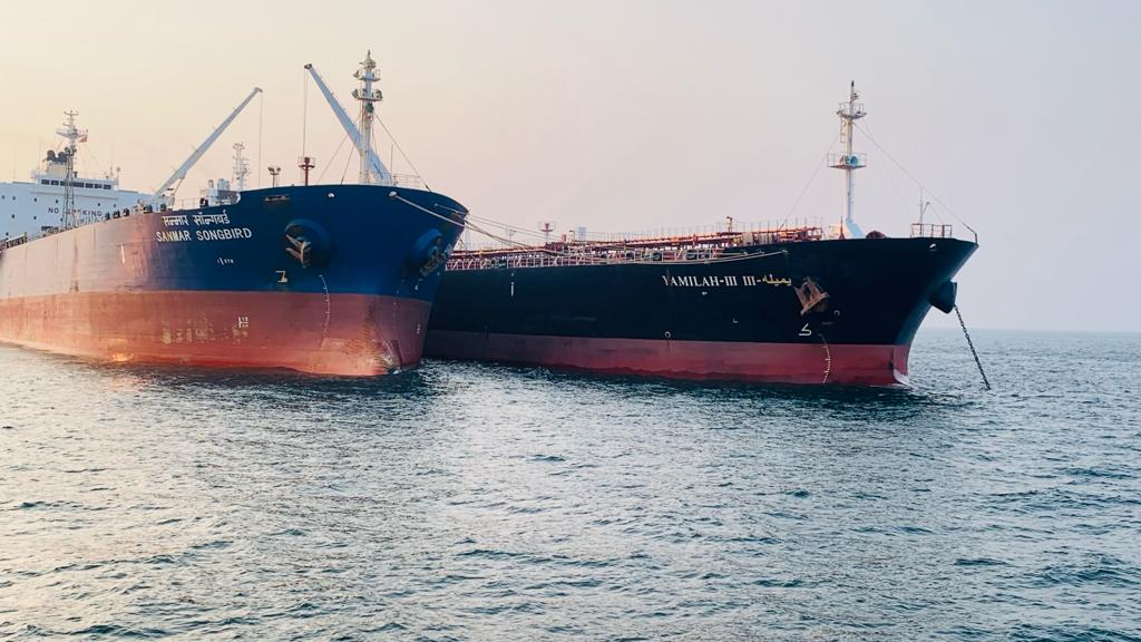 SMPort_Kolkata's tweet photo. @SMPort_Kolkata setting new examples of shipping brilliance - the cost-efficient STS operation of Naptha was successfully done at Sandheads by HPL through Fendercare with Mother Vessel - MT Yamillah-3 and Daughter vessel - MT Sanmar Songbird, ahead of schedule.
#SMPOperations https://t.co/aBLiyGZYHC
