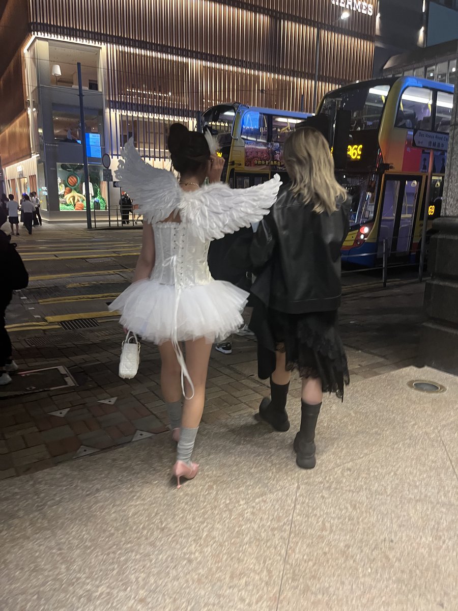 cigarbro1's tweet image. 昨晚八点多的 #兰桂坊 #HongKongFinTechWeek2023