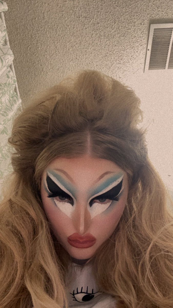 c1anderson's tweet photo. Steppin’ to the plate I’m @trixiemattel 
#trixiemattel #Halloween 
I know it’s not the scott Barnes look, but how did I do @katya_zamo https://t.co/93r9IUauer