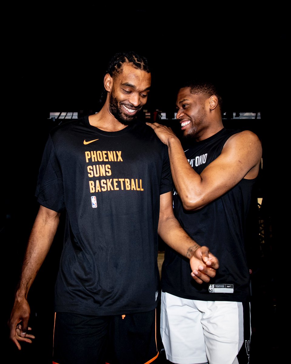 spurs's tweet image. Friends in Phoenix 🌞