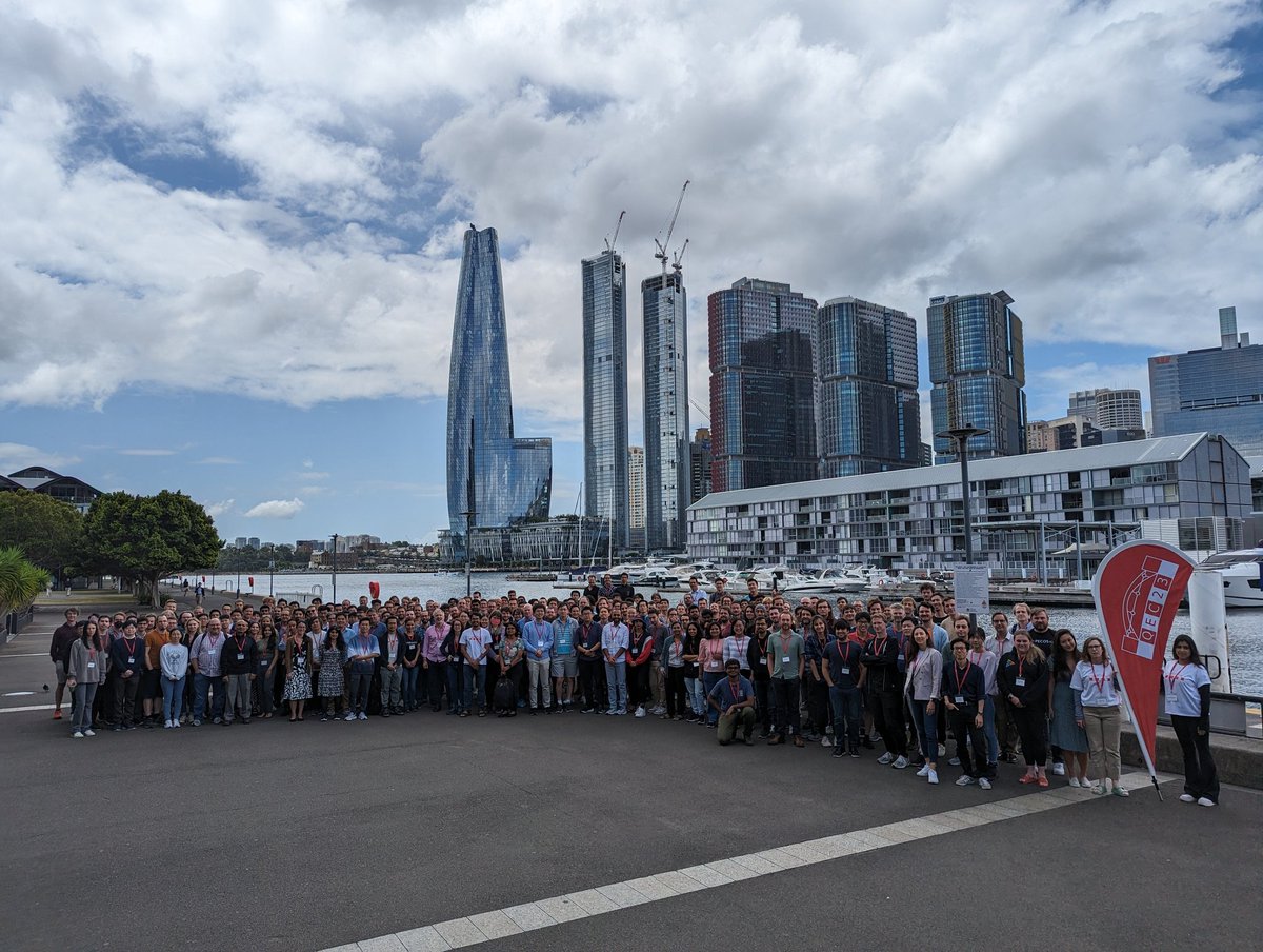 I got a copy of the #qec23 group photo:) what a great group of people in a beautiful location!