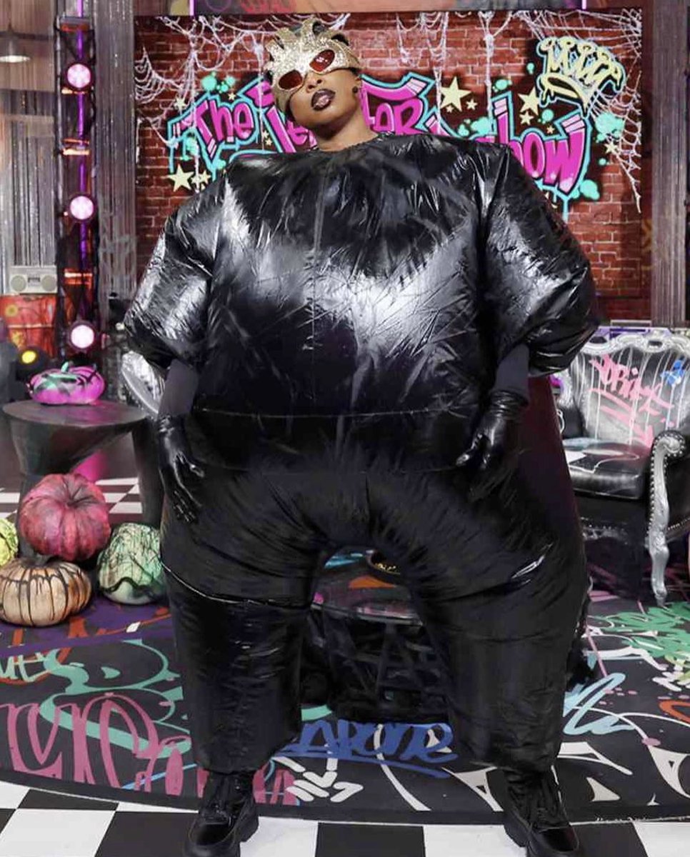 247LC's tweet photo. Jennifer Hudson as Missy Elliott 🔥 https://t.co/QwDcQzyusd