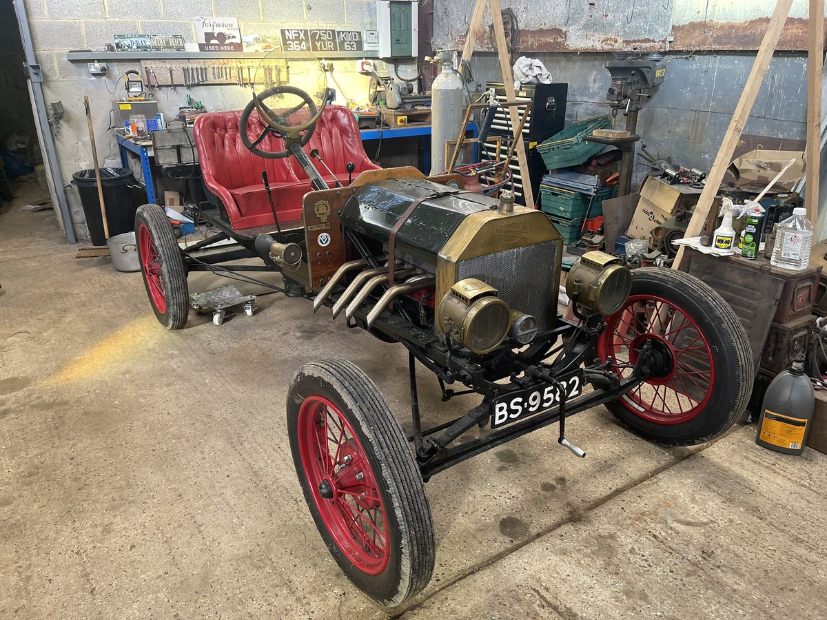 A change to the line up of vehicles in the workshop today, a Ford model T has joined us, its on going project of improvements. We shall be fitting period shock exhorters to help with the handling! 🏎️💨