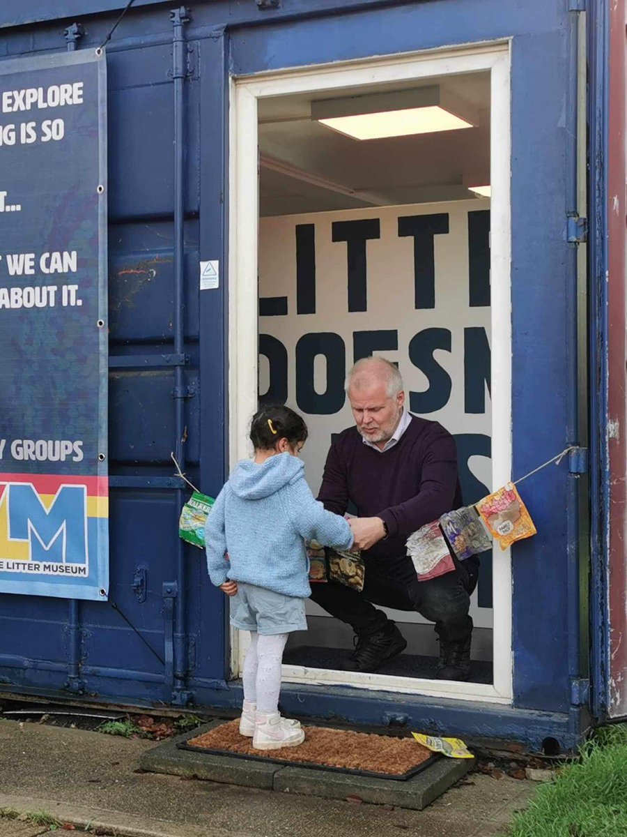 Rubbish Walks CIC tweet media