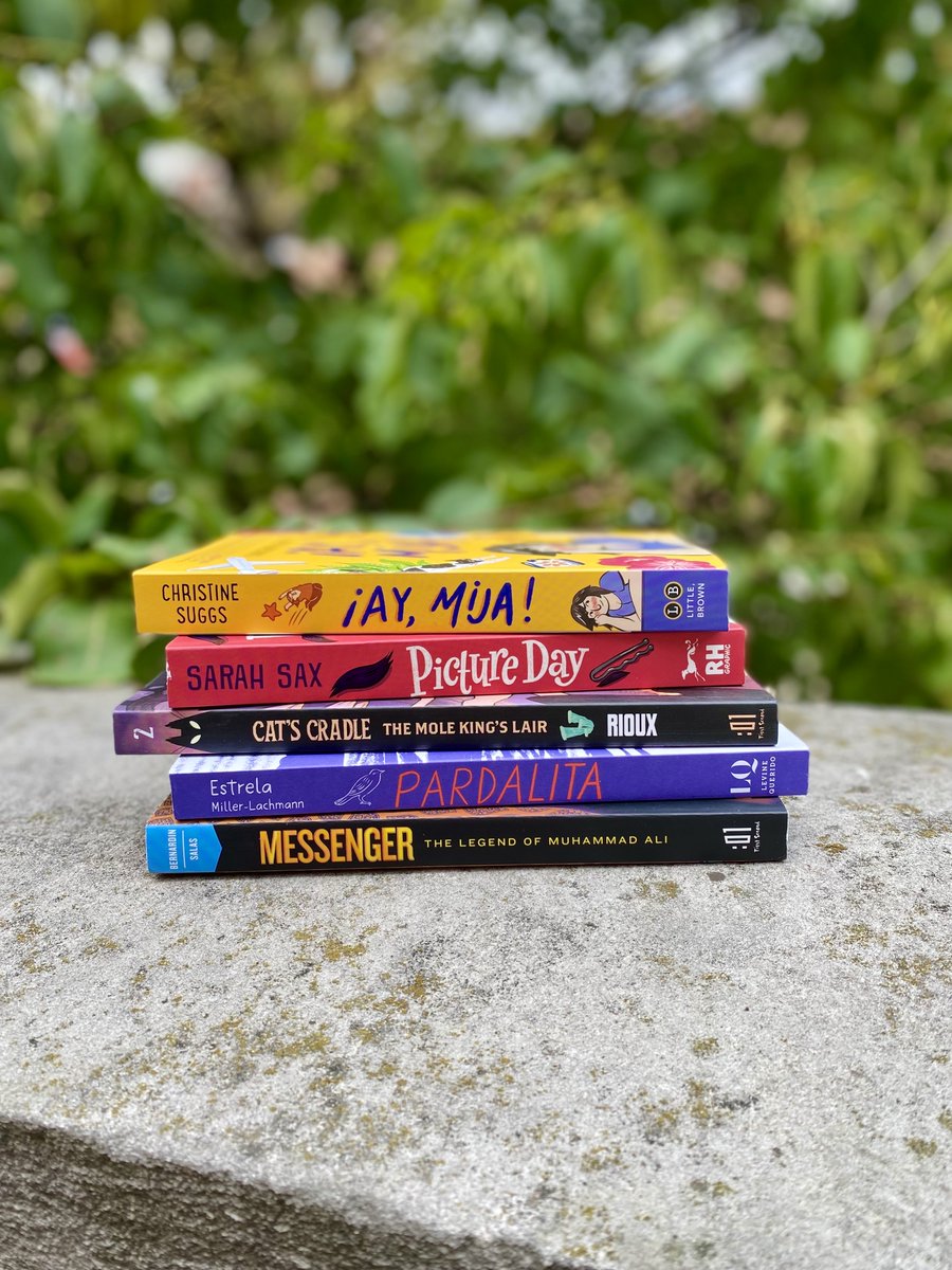 Start your holiday shopping early at the <a href="/iSchoolCCB/">CCB/BCCB</a>’s Fall Book Sale this Saturday! Whether you're building your home or classroom collection or looking for the perfect gift, choose from ~800 middle-grade and young-adult books! 📖💓

More details here:  bit.ly/3tYrvlh