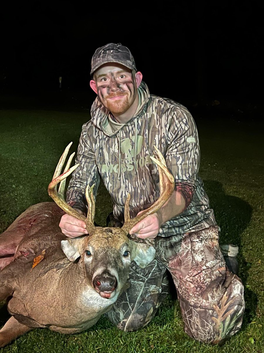 Congratulations to @bcritch18 on this super nice 9pt he harvested!

#bbd #buck #whitetailrut #whitetail #deerseason #archery #archerylife #bow #bowseason #pahunting #whatgetsyououtdoors