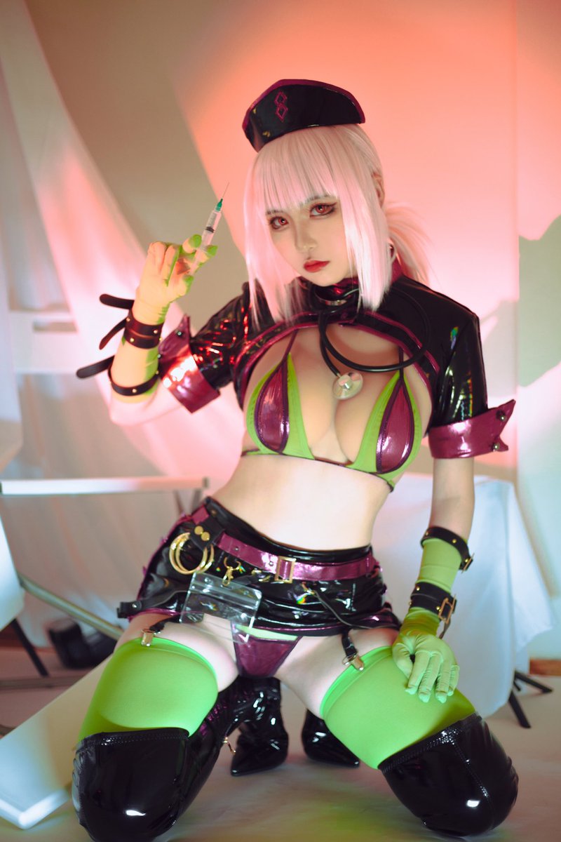 Julia000225's tweet photo. Trick or treat🎃

#FGO #コスプレ https://t.co/esZz3FvZTM