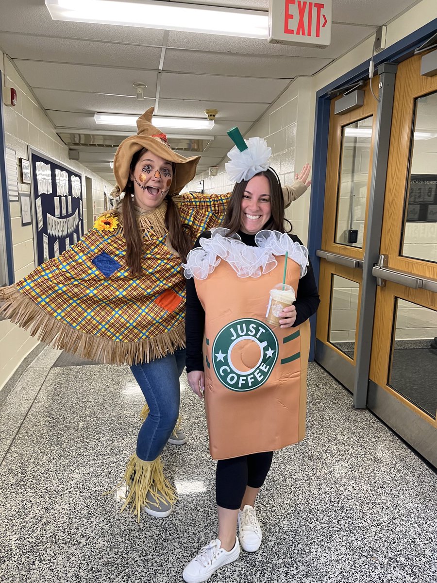 Happy Halloween, Constable Cubs! 🎃⁦<a href="/MrsVC3/">Cristina Vildostegui</a>⁩