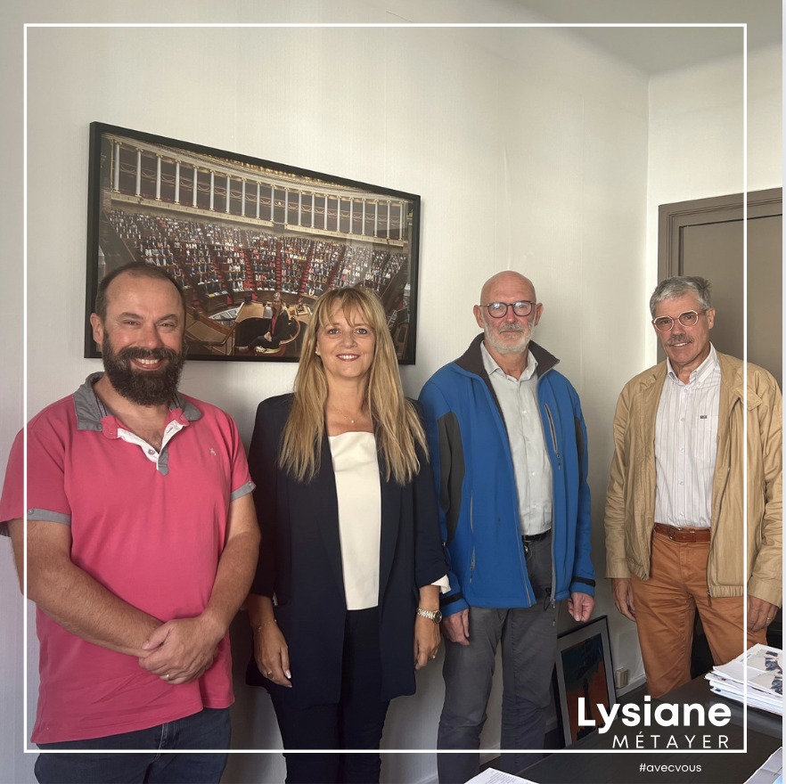 Rencontre du Président et du SGde la CFE-CGC du #Morbihan.
➡️ Syndicat dédié aux salariés de l'encadrement.

Au cœur de nos échanges, le dialogue social sur notre territoire et les perspectives d'amélioration législative. 🌟

#Syndicats #DialogueSocial #ProgrèsLégislatifs