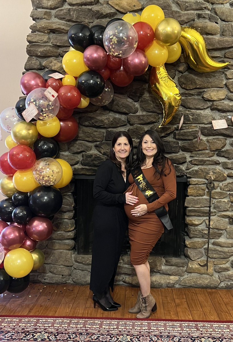 opsmgr24's tweet image. Excited for Grandson #3 to make his grand entrance around Christmas. #matchset #3girls #3boys