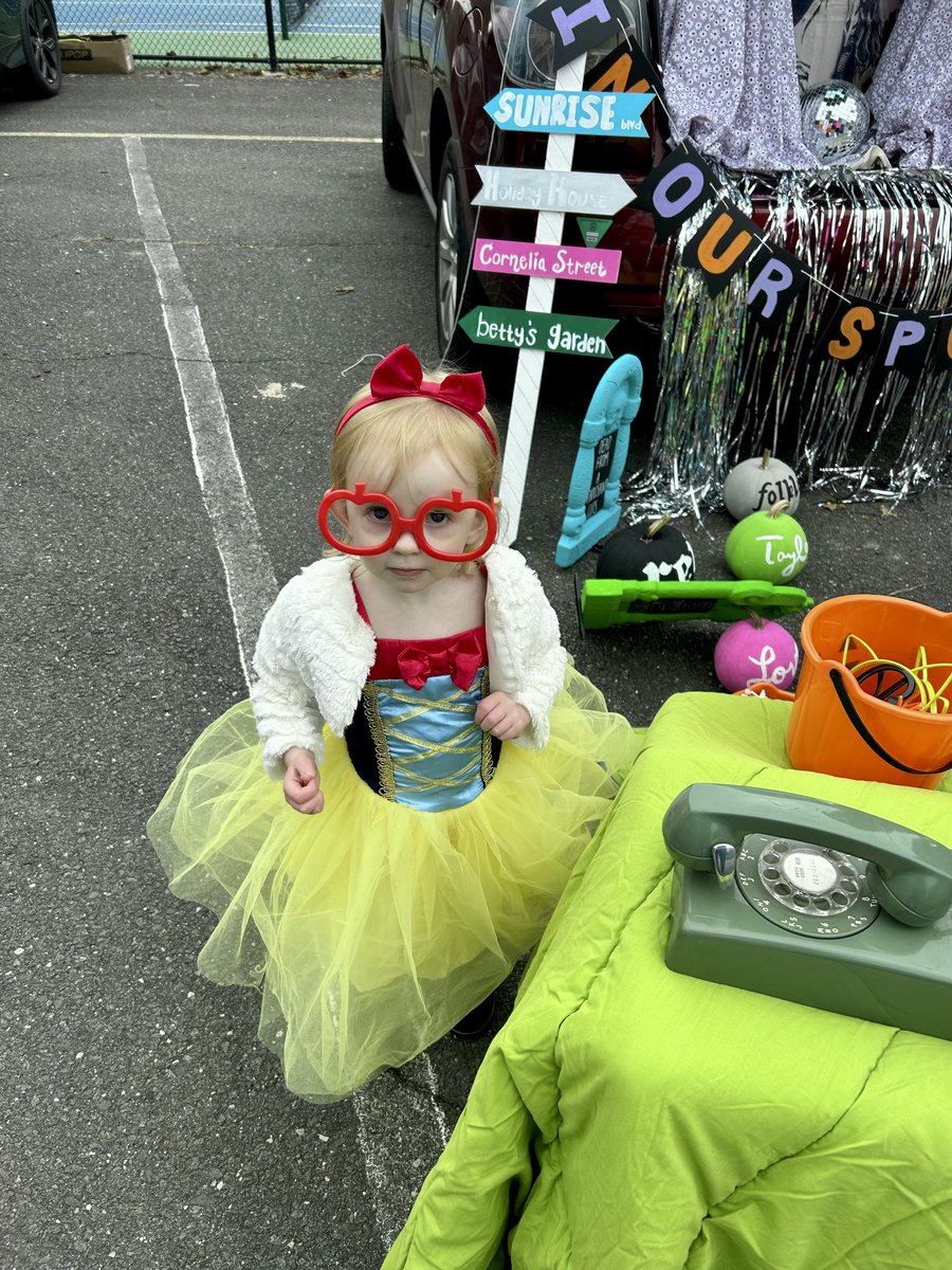 Great to see Town Supervisor Siller at the Shelter Island Town Parade. What a great job the whole community does. My family had a blast!