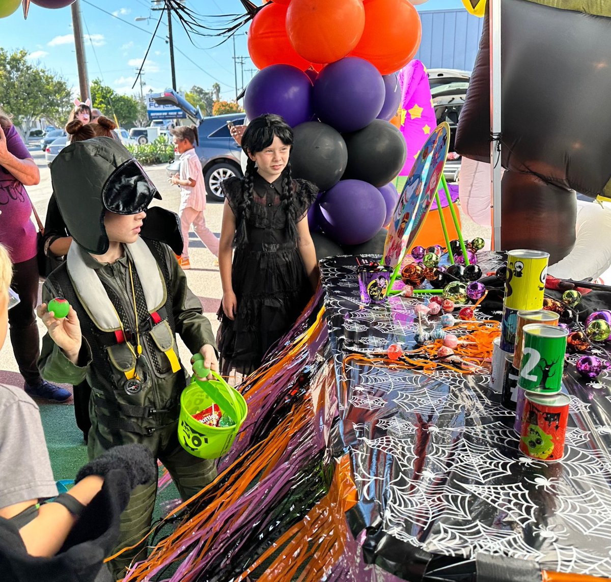Happy Halloween! 🎃 If you’re headed out to trick-or-treat, we hope you have a great time. In the meantime, check out the spooky family fun we had at CollegeSource! 👻 View the photo album on Facebook: facebook.com/media/set?vani…