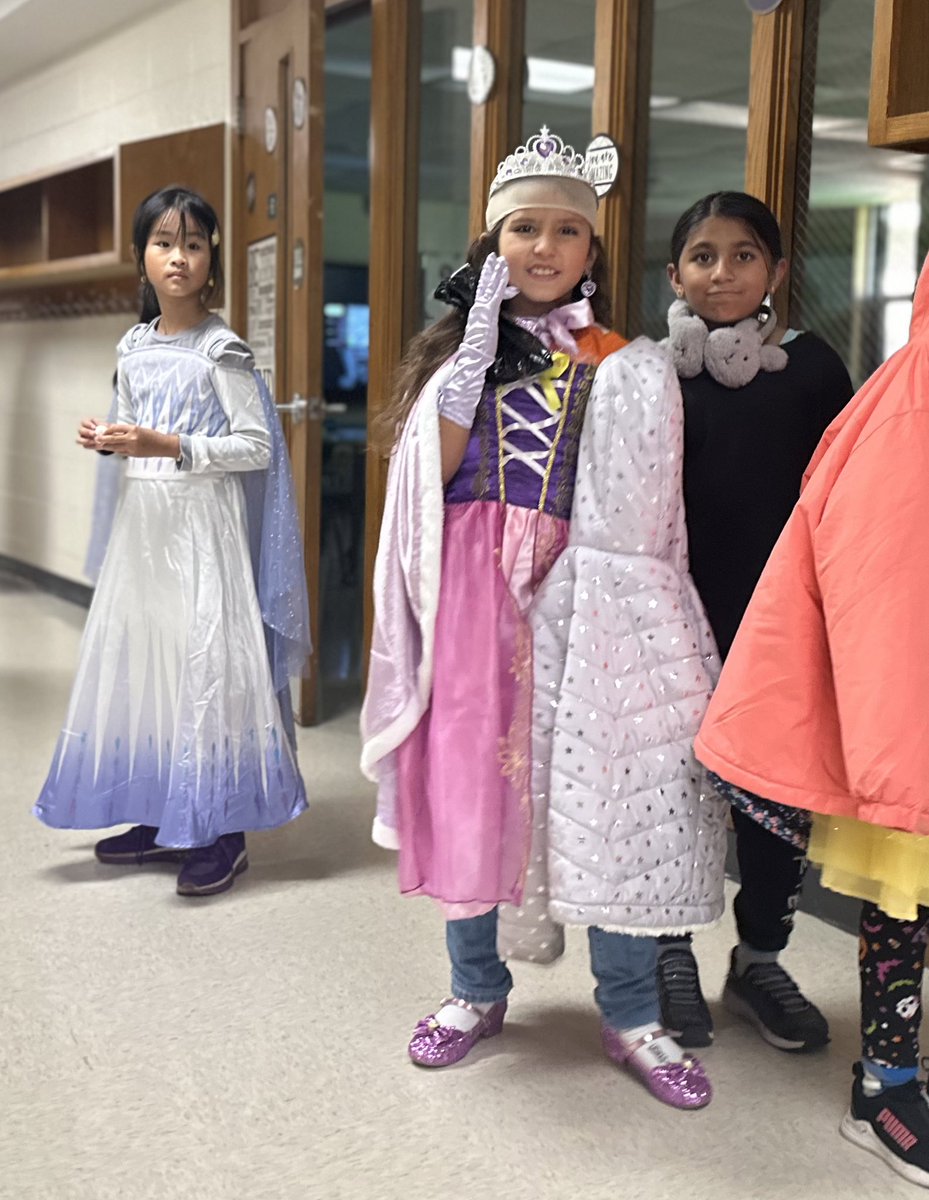 York Center School tweet media