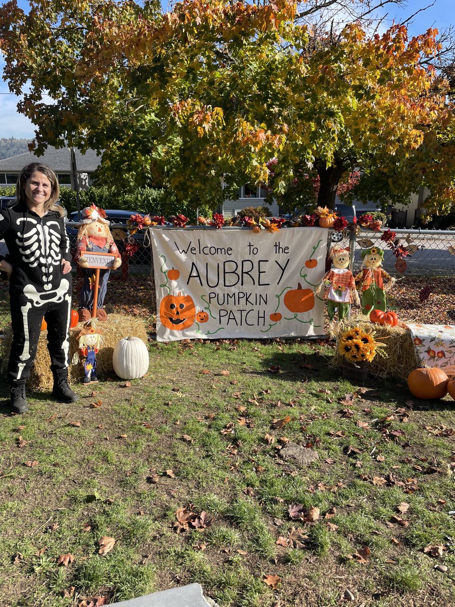 We had our first Aubrey pumpkin patch ! Special thanks to PAC parent Claudia for leading the fun! ⁦<a href="/burnabyschools/">Burnaby Schools</a>⁩
