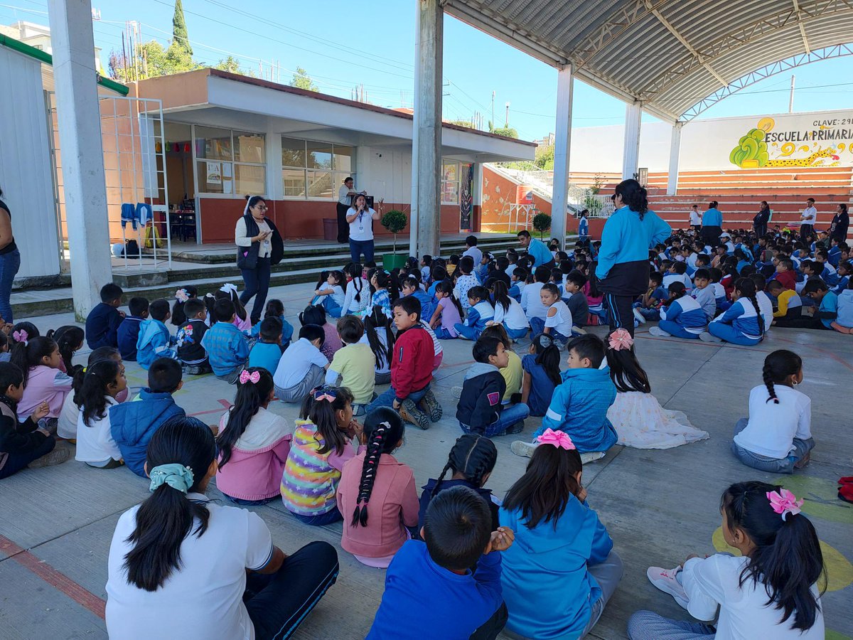 CEASTlaxcala's tweet photo. Cultura del Agua es otra área importante de nuestra Comisión, que tiene como objetivo desarrollar conciencia en la población para fomentar hábitos y valores para el uso racional del agua en comunidades, escuelas y empresas, por medio de: 

*Campañas 

*Pláticas  

*Talleres https://t.co/9qHPfuHOb8