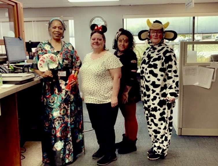 All treats NO tricks at the <a href="/AkronBmv/">Akron BMV</a> today 👍😎 Happy All Hallows Eve ‘