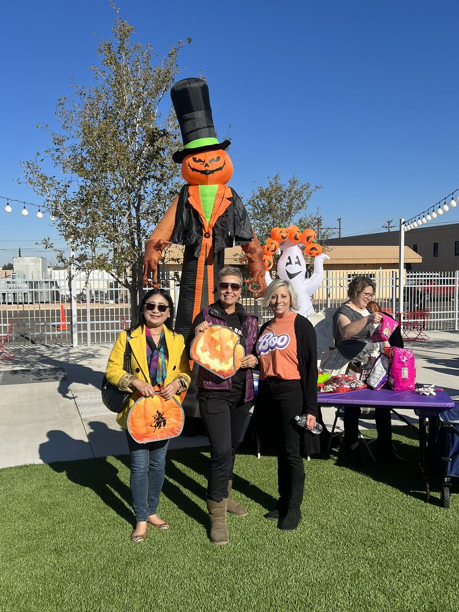 bacon_cecilia's tweet photo. Happy Halloween Y’all! Come join us at Odessa College Downtown!💀👻🎃 @OdessaCollege 
#TweetOC #OCAllIn #PositivelyOC
#MathProfessors https://t.co/KHUjoJtfnE