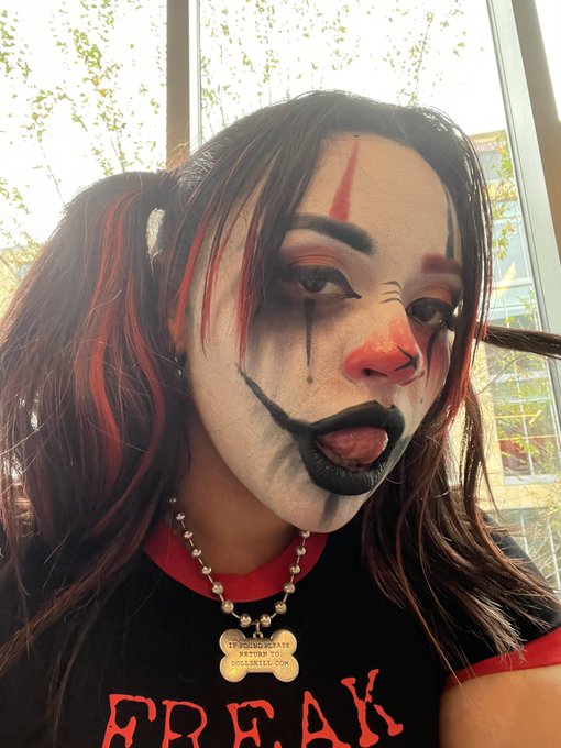 I&rsquo;m just a joke for Halloween I guess https://t.co/iSHlVQVQhc<a href="/tag/fridaythe13th"class="tags"><span>#fridaythe13th</span></a><a href="/tag/jasonvoorhees"class="tags"><span>#jasonvoorhees</span></a>