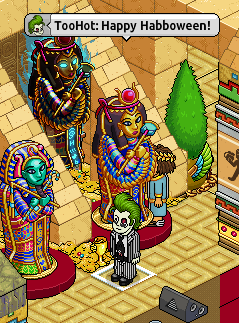 TooHoty's tweet photo. @Habbo #habboween 🎃 https://t.co/t4SlymKeG2