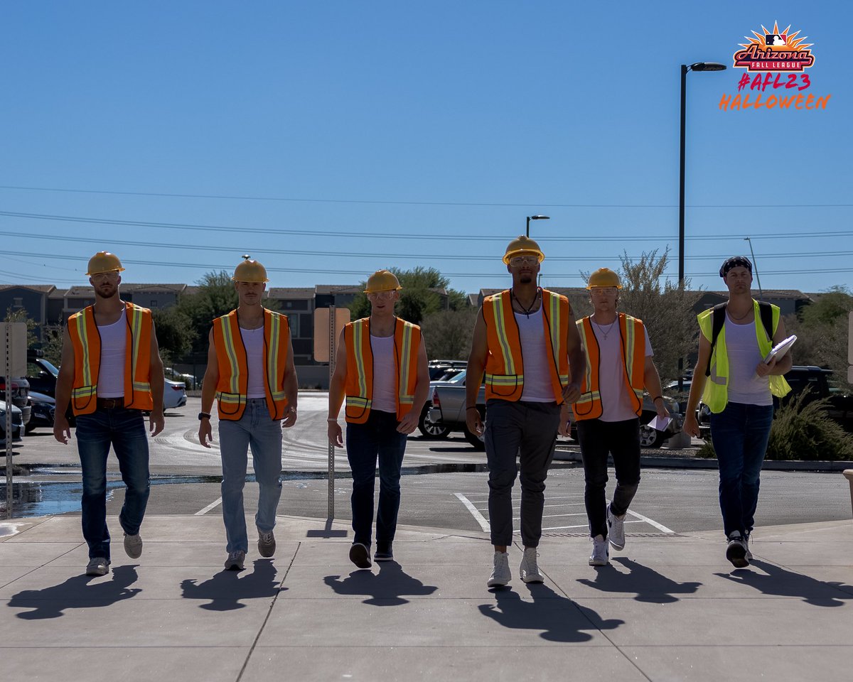 Construction crew coming through 🚧

Ft. @PeterVanLoon99, <a href="/j_rhodes6/">John Rhodes</a>, <a href="/bowens_tt/">TT Bowens</a>, <a href="/treymcgough/">3️⃣</a> and <a href="/CarterBaumler/">Carter Baumler</a>