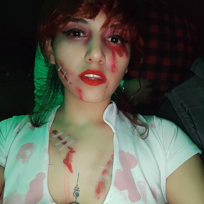 #NuevaFotoDePerfil solo por hoy feliz Halloween a todos 😸 https://t.co/1qMn5IxH6I<a href="/tag/nuevafotodeperfil"class="tags">#NuevaFotoDePerfil</a>