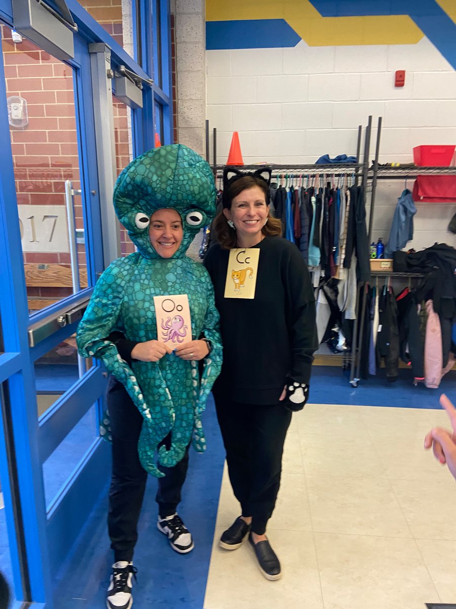 Stephanie Hoesly tweet media